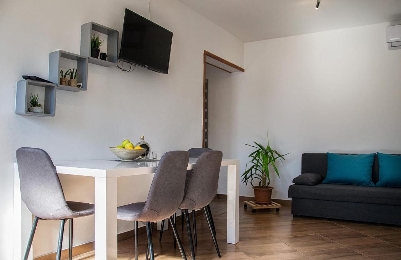 Apartma Escape *